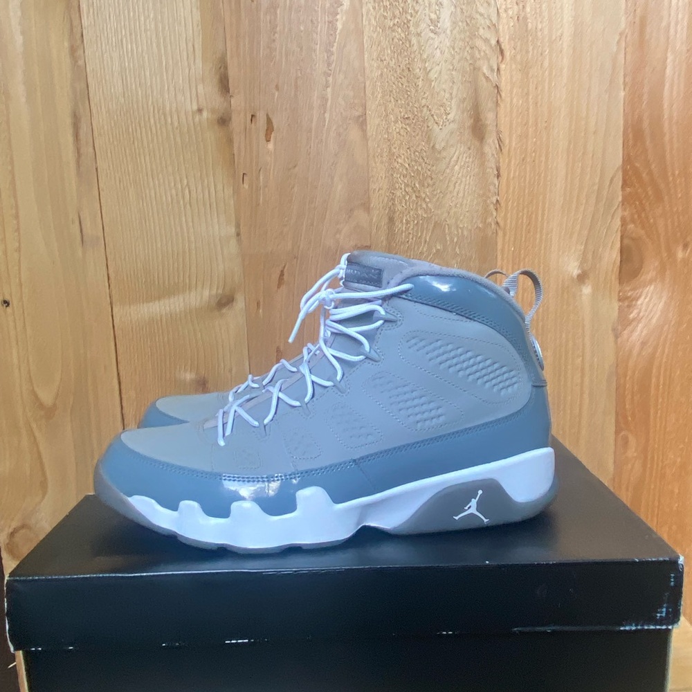 Air Jordan 9 Retro “Cool Grey” 2012 – Men’s Size 11.5 – Pre-Owned